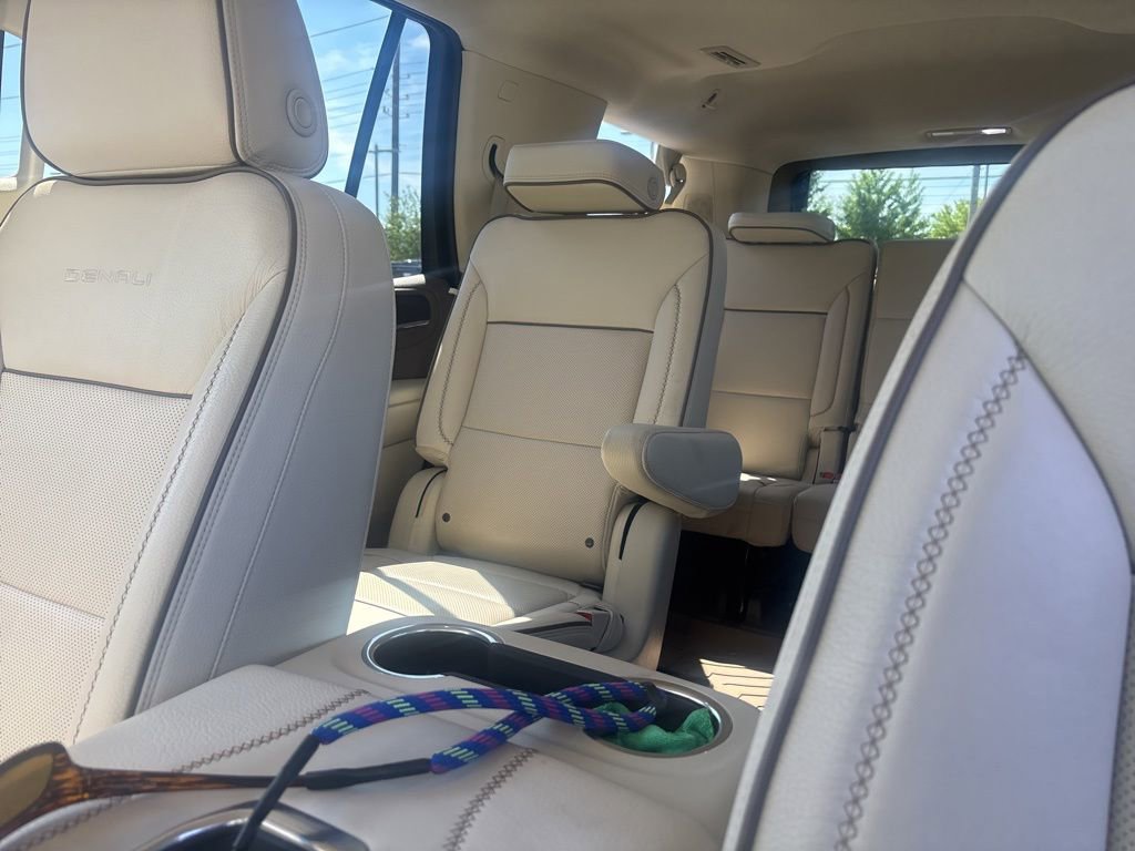 Used 2022 GMC Yukon Denali image 15