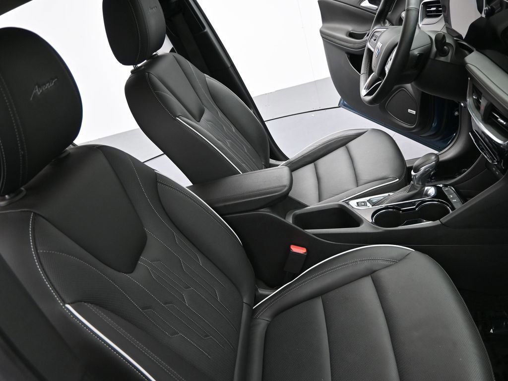 Used 2024 Buick Encore GX Avenir w/ Avenir Convenience Package FWD image 12