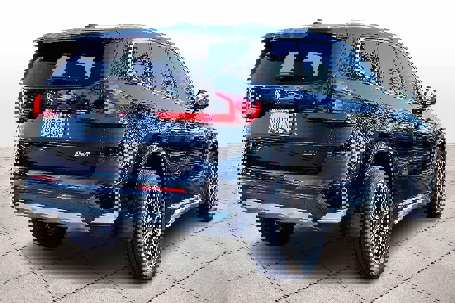 Used 2025 BMW X1 xDrive28i w/ Convenience Package image 14