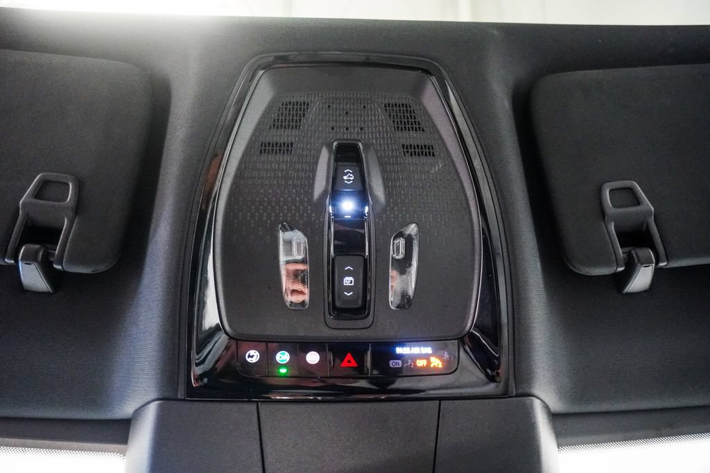 Used 2024 Cadillac Lyriq Sport AWD/4WD image 28