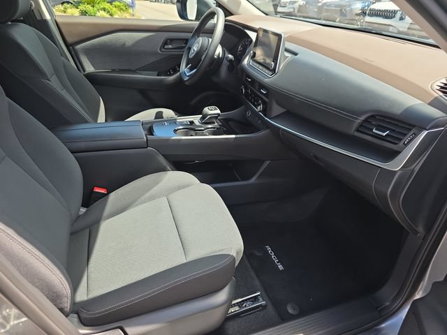 Used 2023 Nissan Rogue S FWD image 31