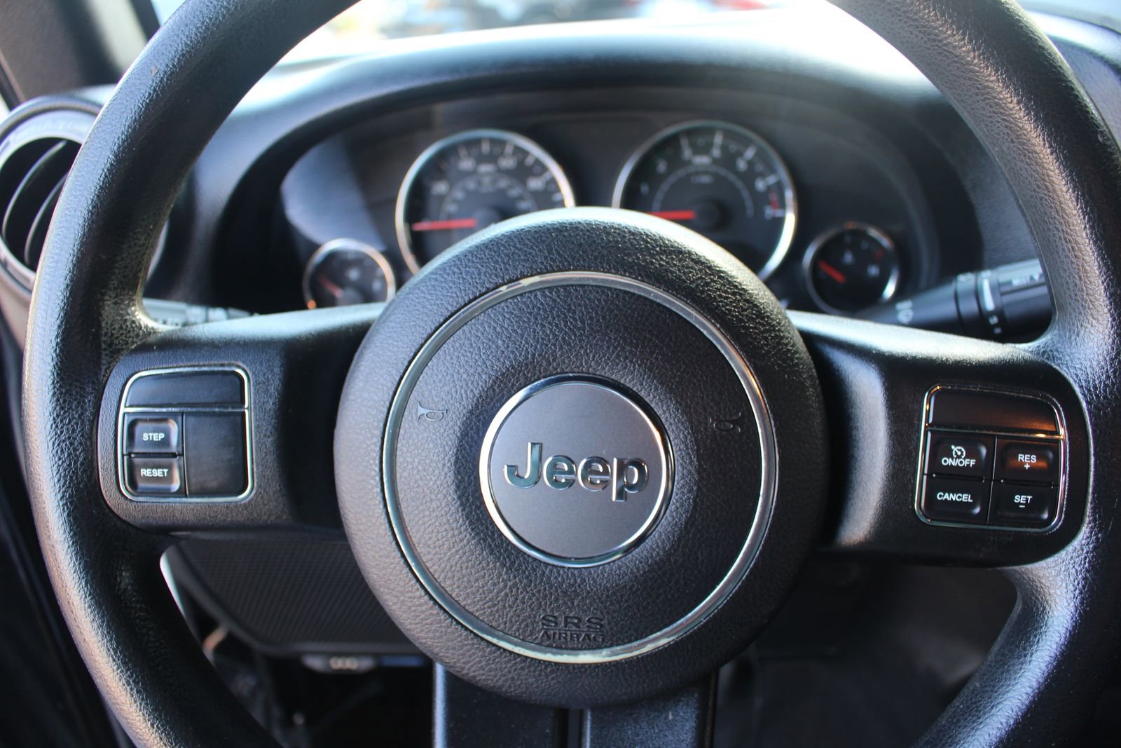 Used 2015 Jeep Wrangler Sport image 17