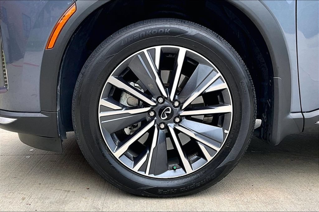 Used 2026 INFINITI QX60 Luxe w/ Cargo Package FWD image 11