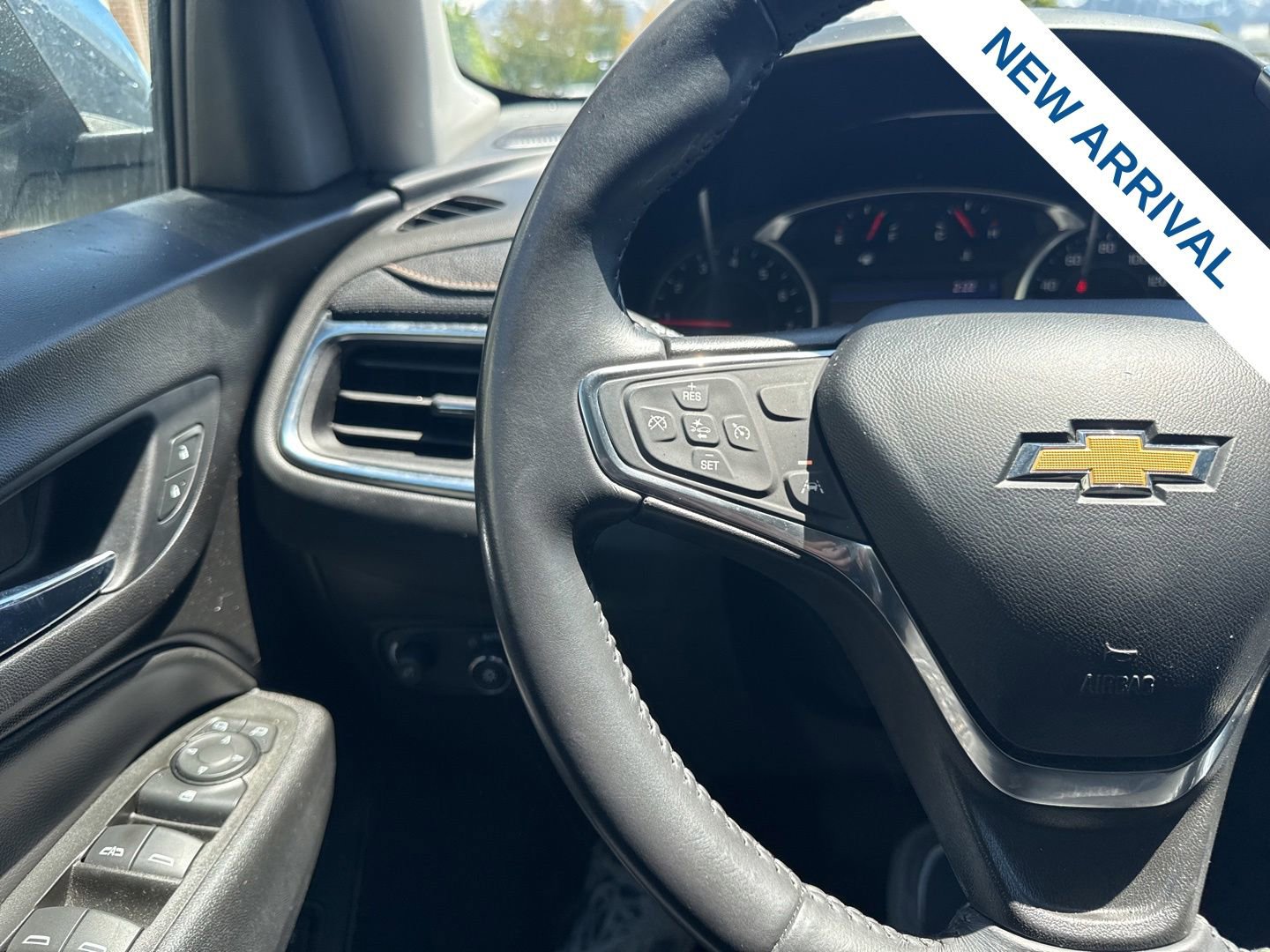 Used 2021 Chevrolet Equinox Premier AWD/4WD image 22