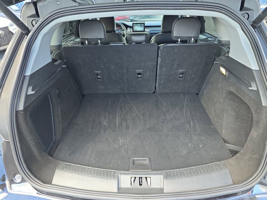 Used 2022 Lincoln Corsair FWD image 8