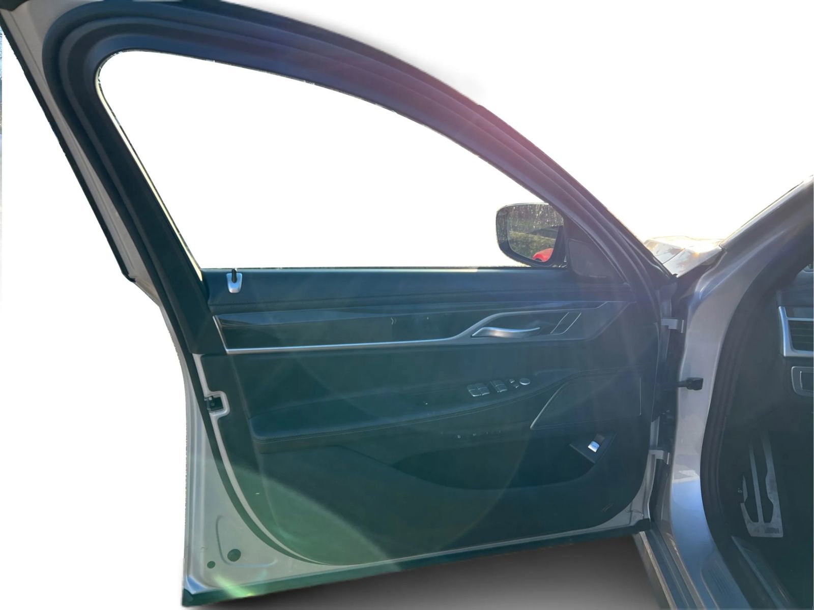 Used 2019 BMW 740i xDrive w/ Executive Package image 15