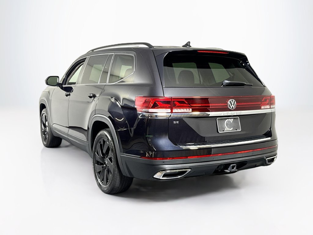 Used 2024 Volkswagen Atlas SE FWD image 3