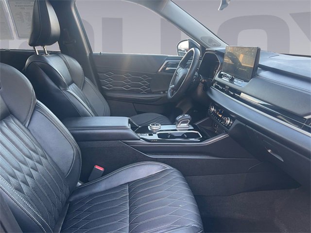 Used 2025 Mitsubishi Outlander SEL image 17