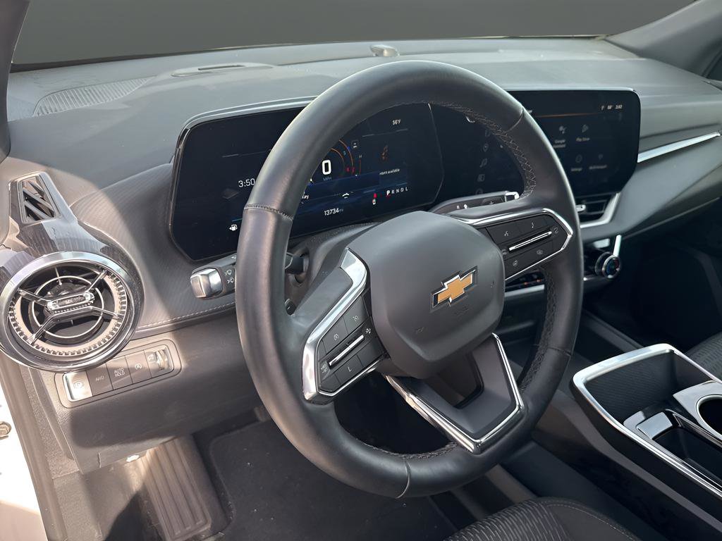 Used 2025 Chevrolet Equinox LT image 11