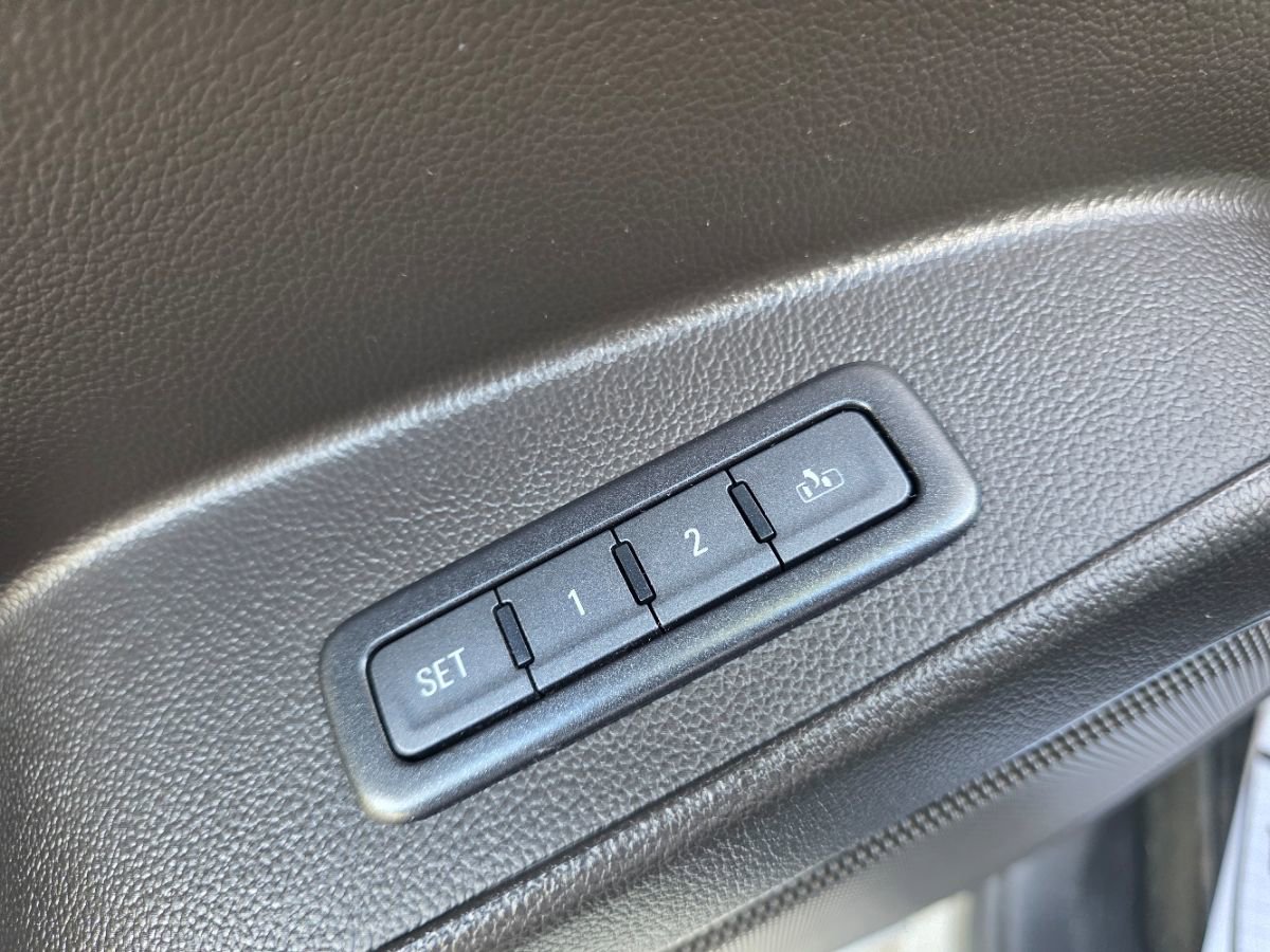 Used 2017 Chevrolet Tahoe LT image 25