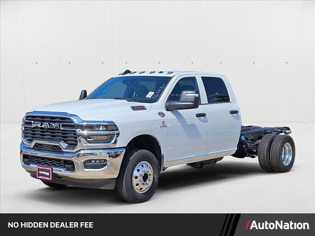 New 2025 RAM 3500 Tradesman w/ Chrome Appearance Group