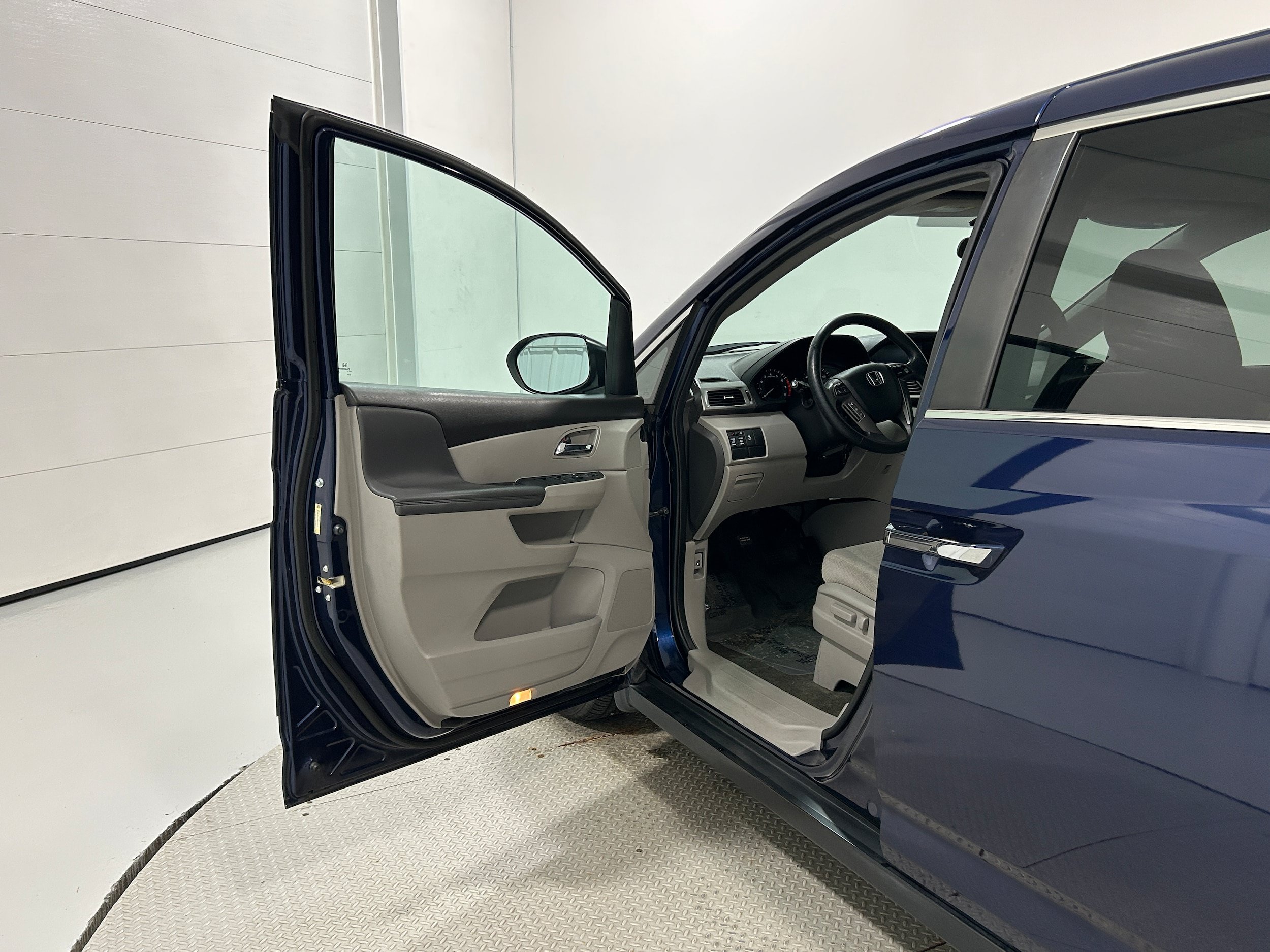 Used 2016 Honda Odyssey SE image 21
