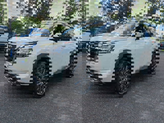 Used 2022 Nissan Pathfinder SL w/ SL Premium Package image 8