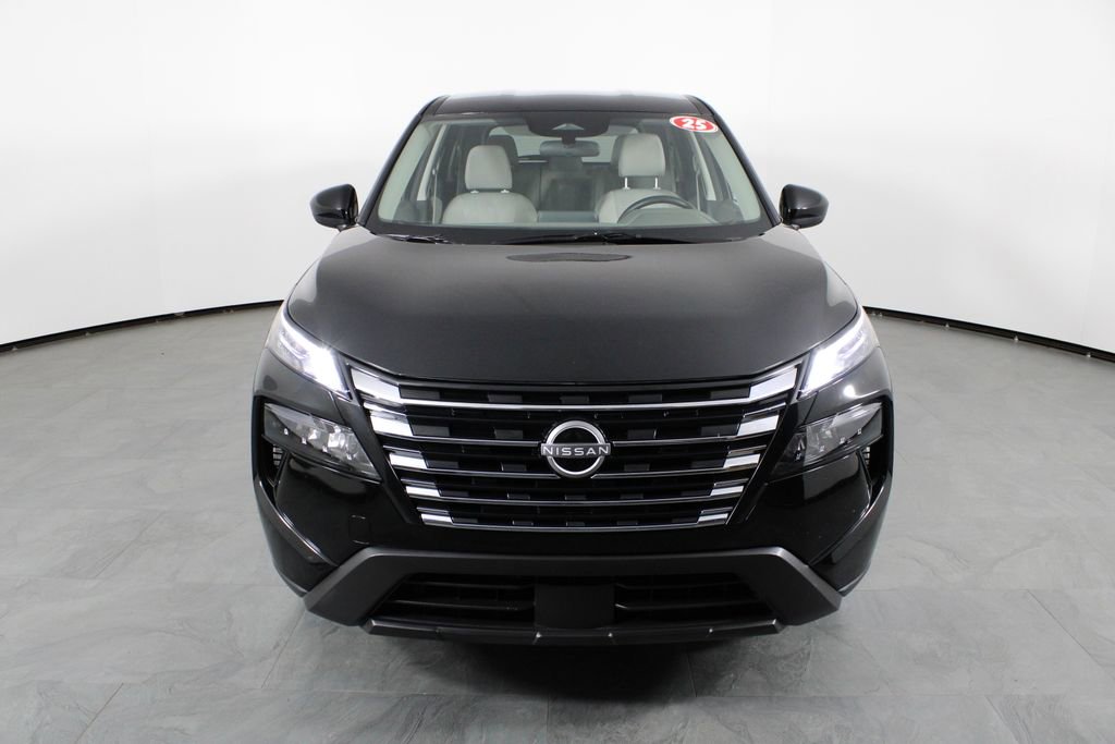 Certified 2025 Nissan Rogue SV image 14