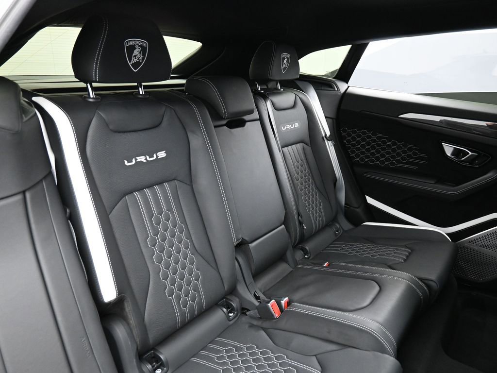 Used 2024 Lamborghini Urus Performante image 29