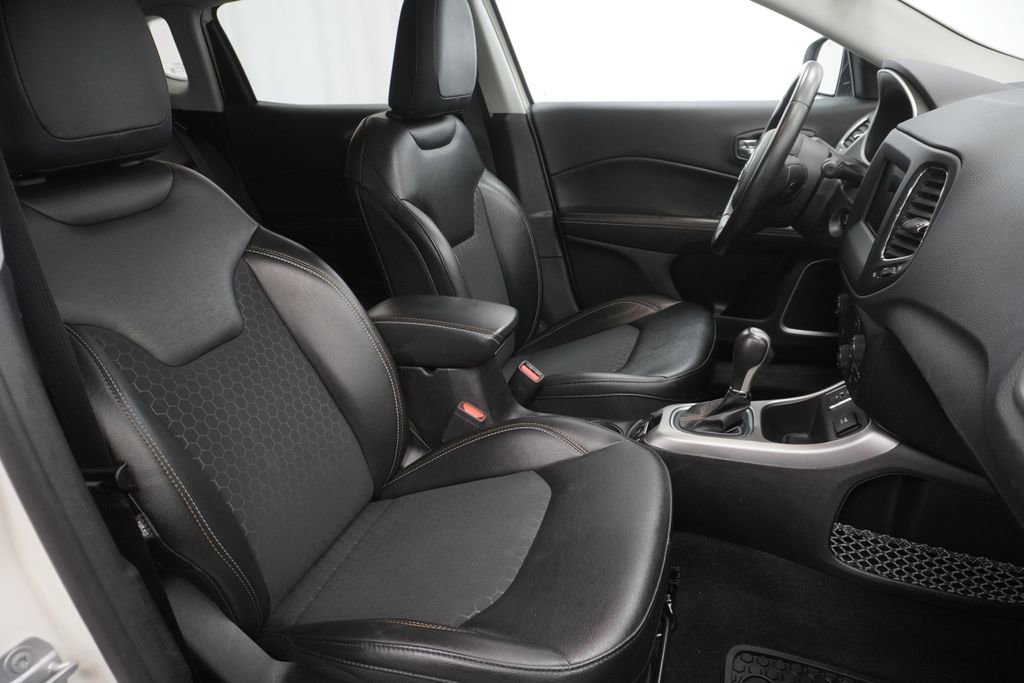 Used 2019 Jeep Compass Latitude image 44