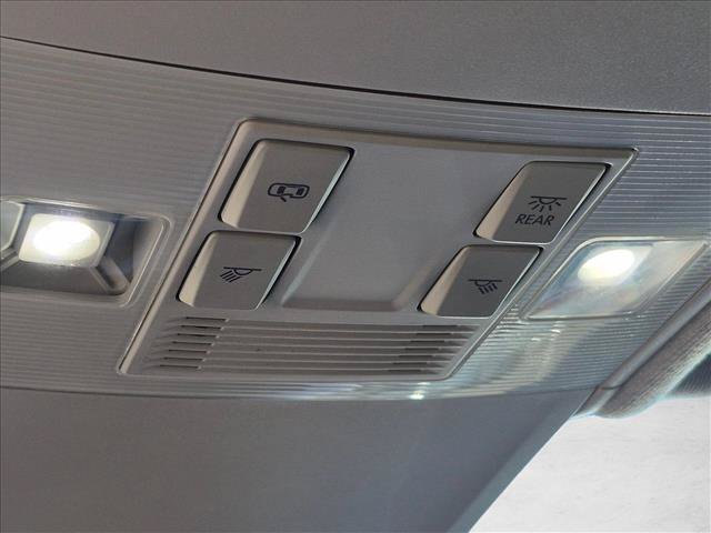 Used 2024 Volkswagen Tiguan SE FWD image 14