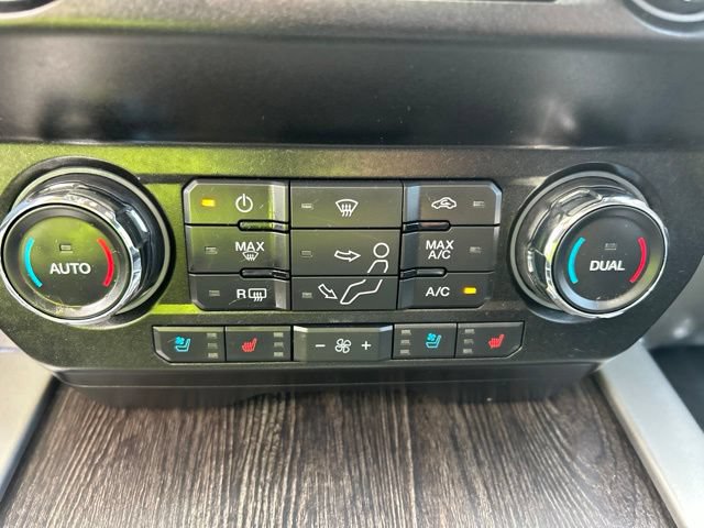 Used 2020 Ford F350 Lariat w/ Lariat Ultimate Package AWD/4WD image 26