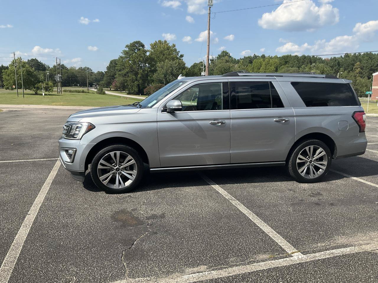Used 2020 Ford Expedition Max Limited w/ Equipment Group 302A AWD/4WD image 14