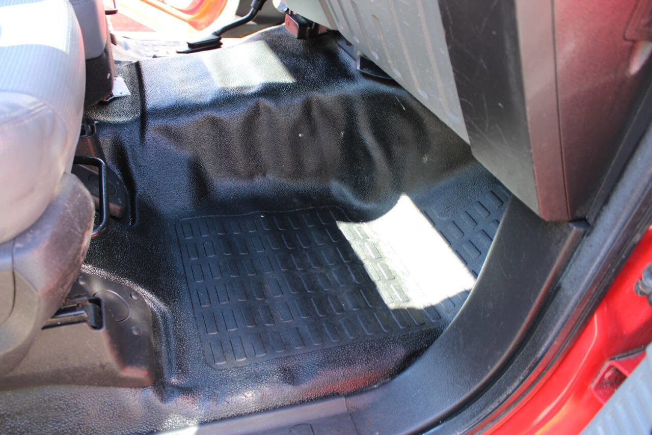 Used 2016 Ford F250 XL w/ Snow Plow Prep Package image 13