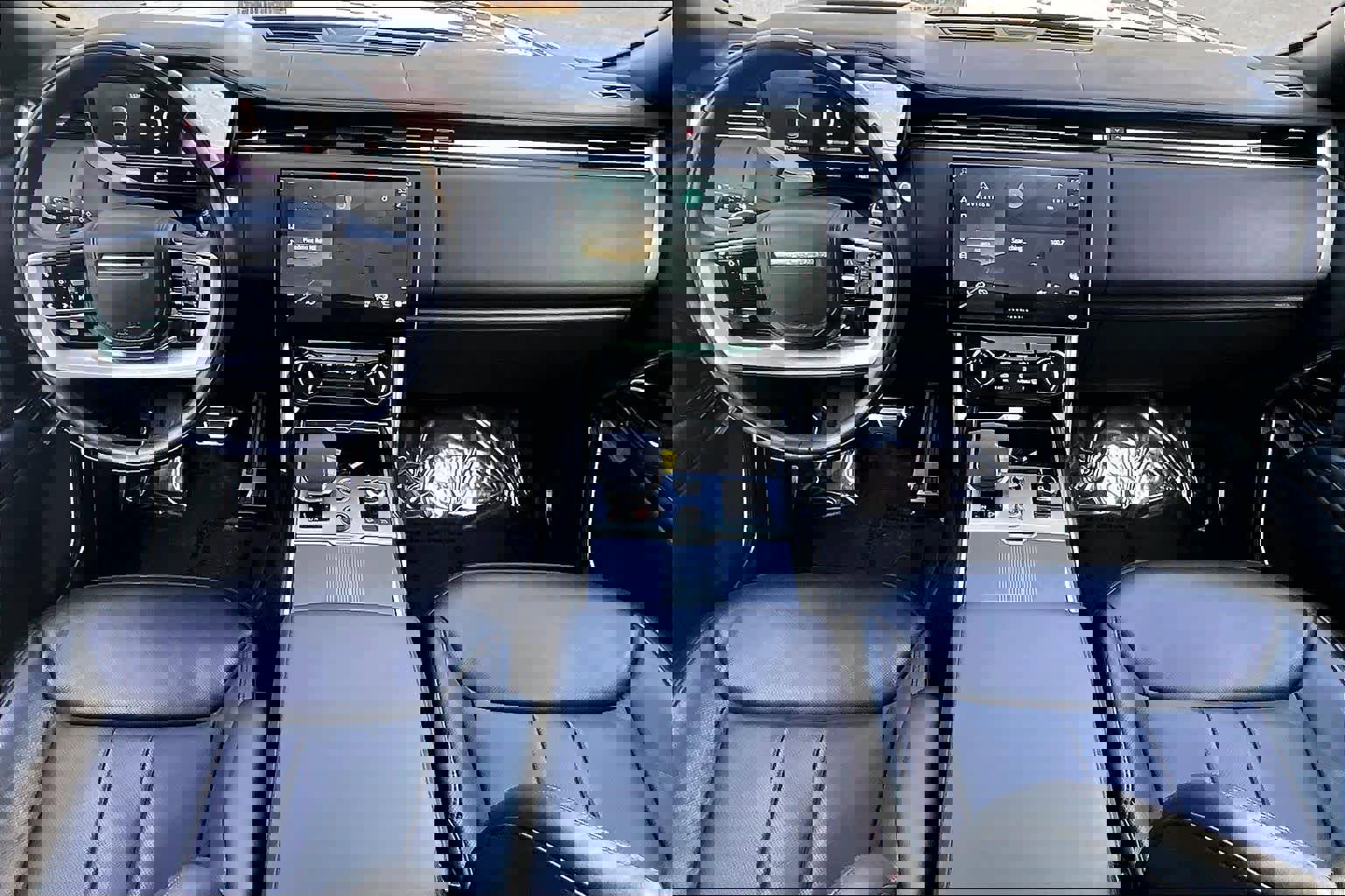 Used 2023 Land Rover Range Rover Long Wheelbase First Edition image 15