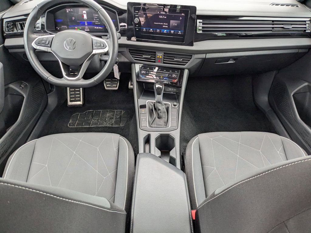 Used 2025 Volkswagen Jetta Sport image 30