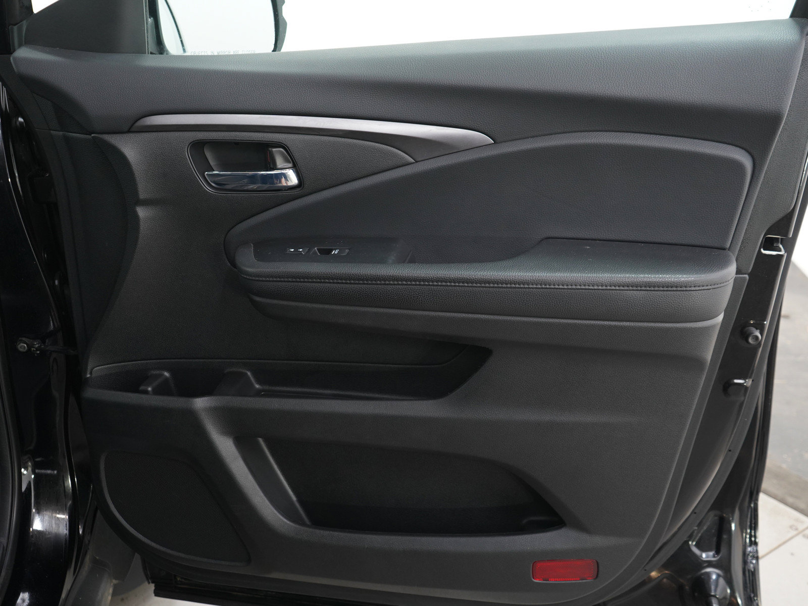 Used 2022 Honda Pilot Black Edition image 14