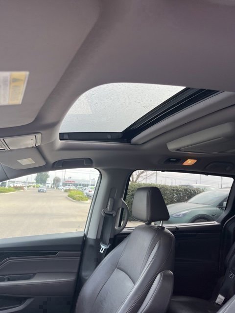 Used 2018 Honda Odyssey Elite image 17