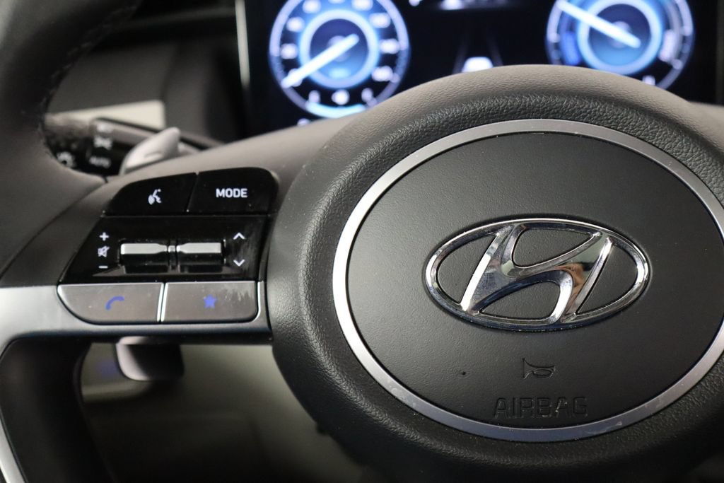 Used 2024 Hyundai Tucson Limited AWD/4WD image 8