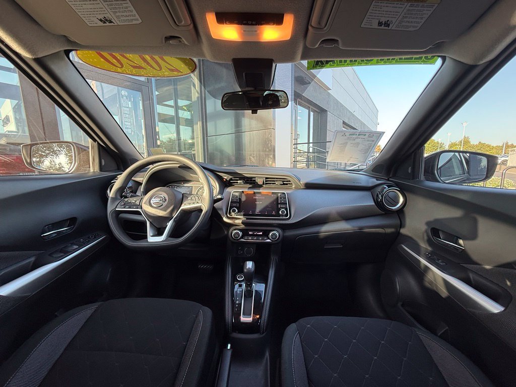 Used 2020 Nissan Kicks SV FWD image 16