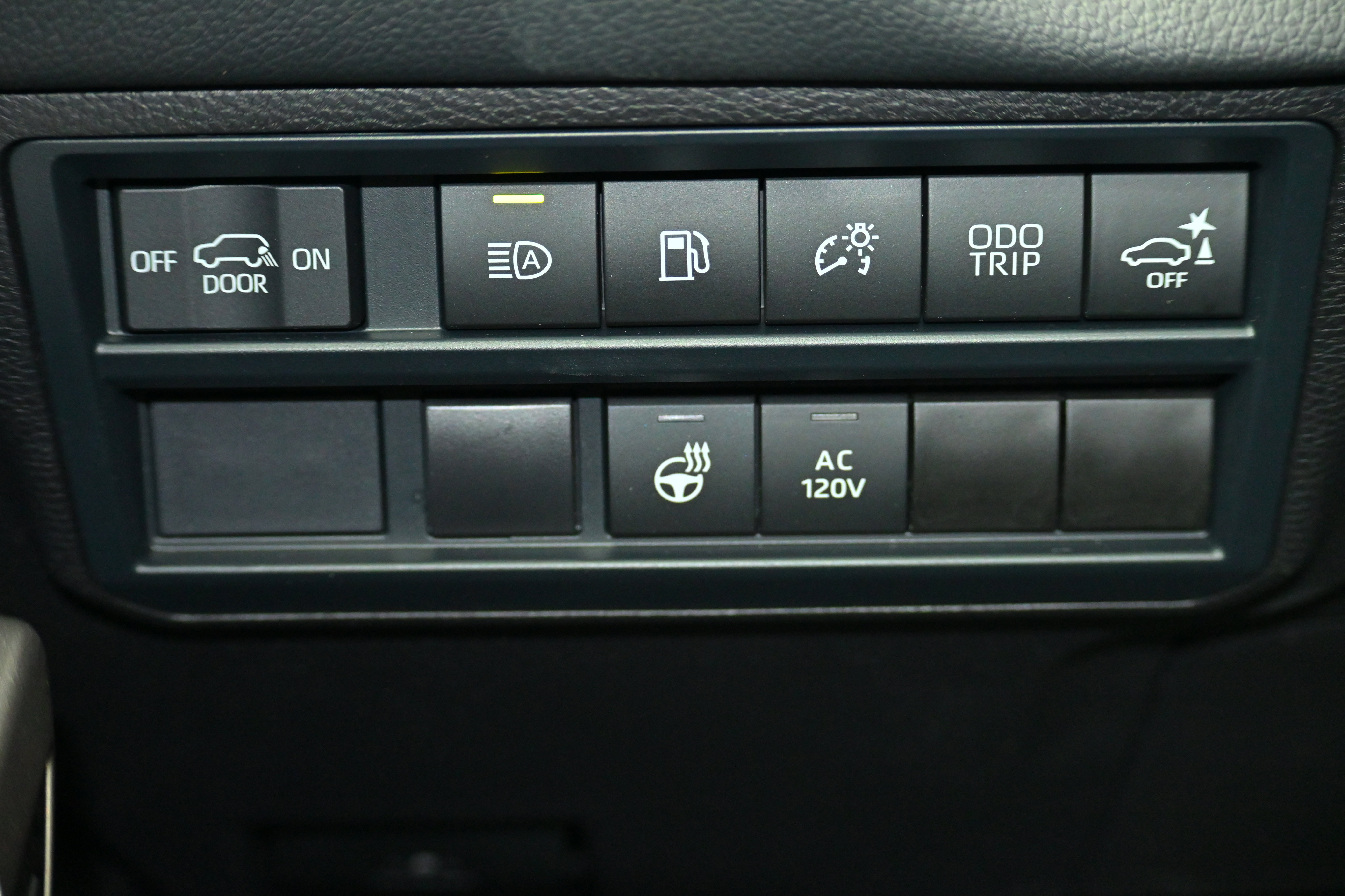 Used 2025 Toyota Sequoia Limited image 26