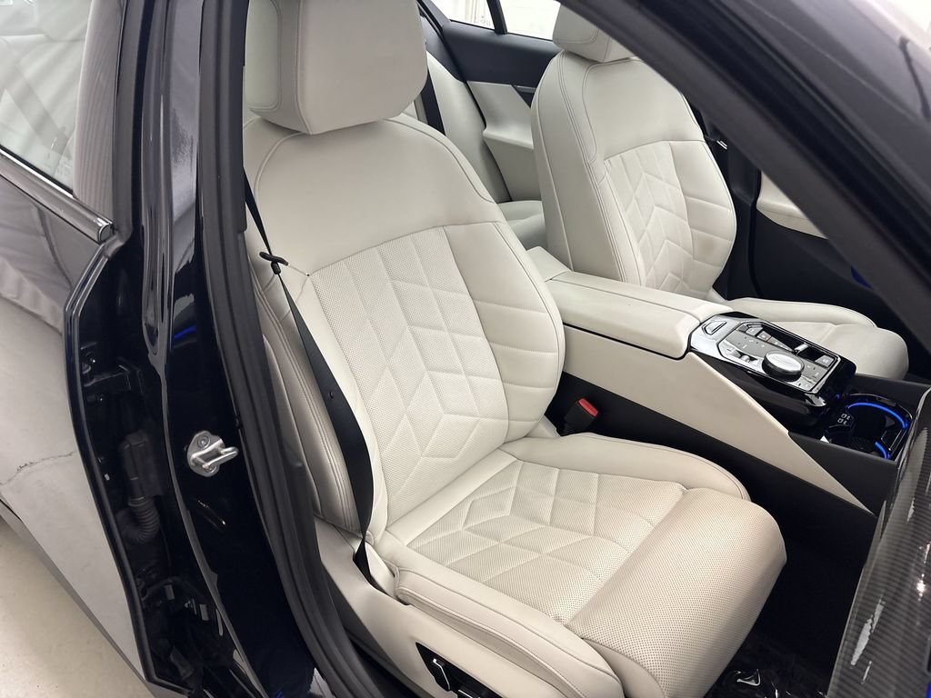 Certified 2024 BMW i5 M60 w/ Premium Package AWD/4WD image 27