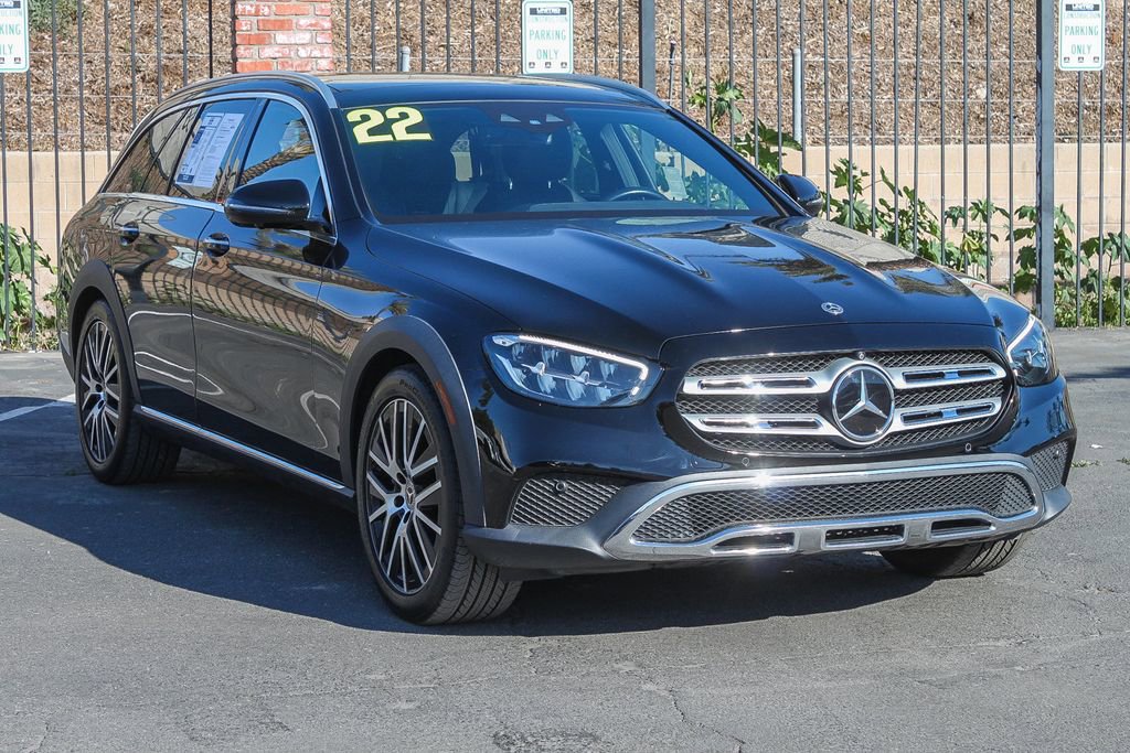 Used 2022 Mercedes-Benz E 450 4MATIC All-Terrain Wagon image 3