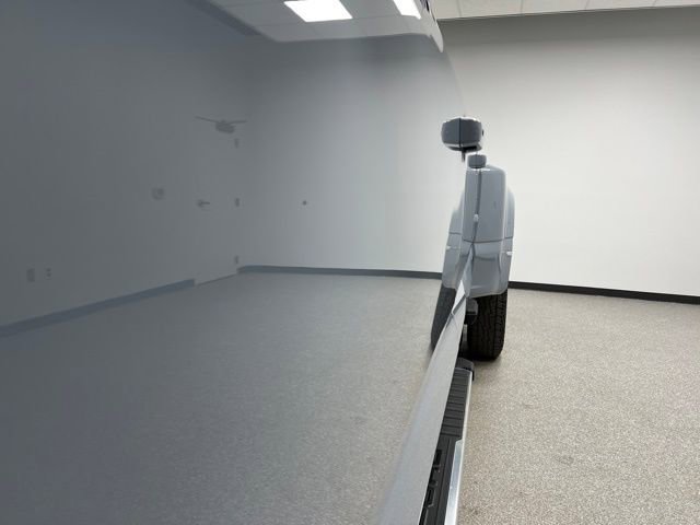 Used 2024 Ford F350 Lariat image 14