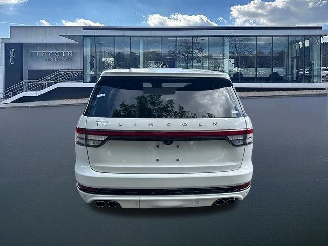 New 2025 Lincoln Aviator Reserve w/ Luxury Package RWD image 6