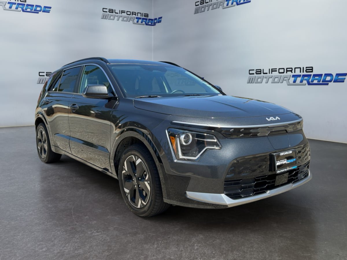 Used 2023 Kia Niro Wind FWD image 3