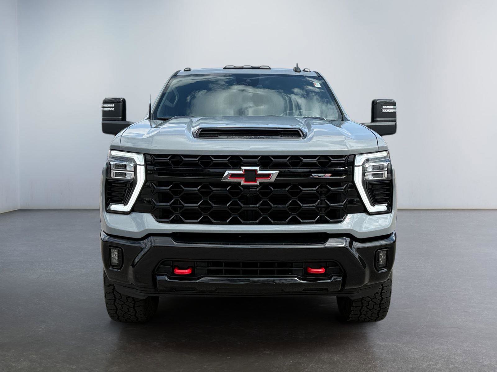 Used 2024 Chevrolet Silverado 2500 ZR2 AWD/4WD image 8