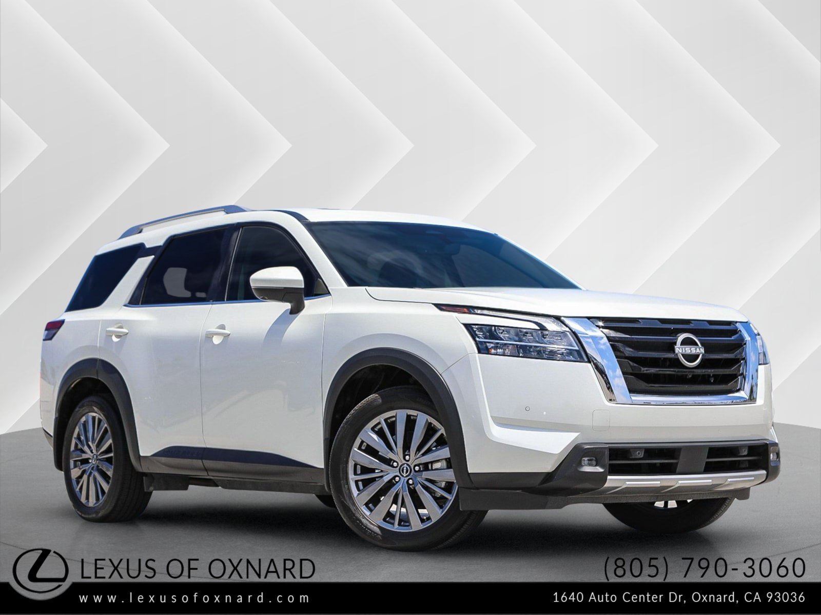 Used 2023 Nissan Pathfinder SL w/ Lighting Package (N92)