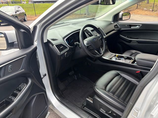 Used 2019 Ford Edge SEL w/ Equipment Group 201A AWD/4WD image 13