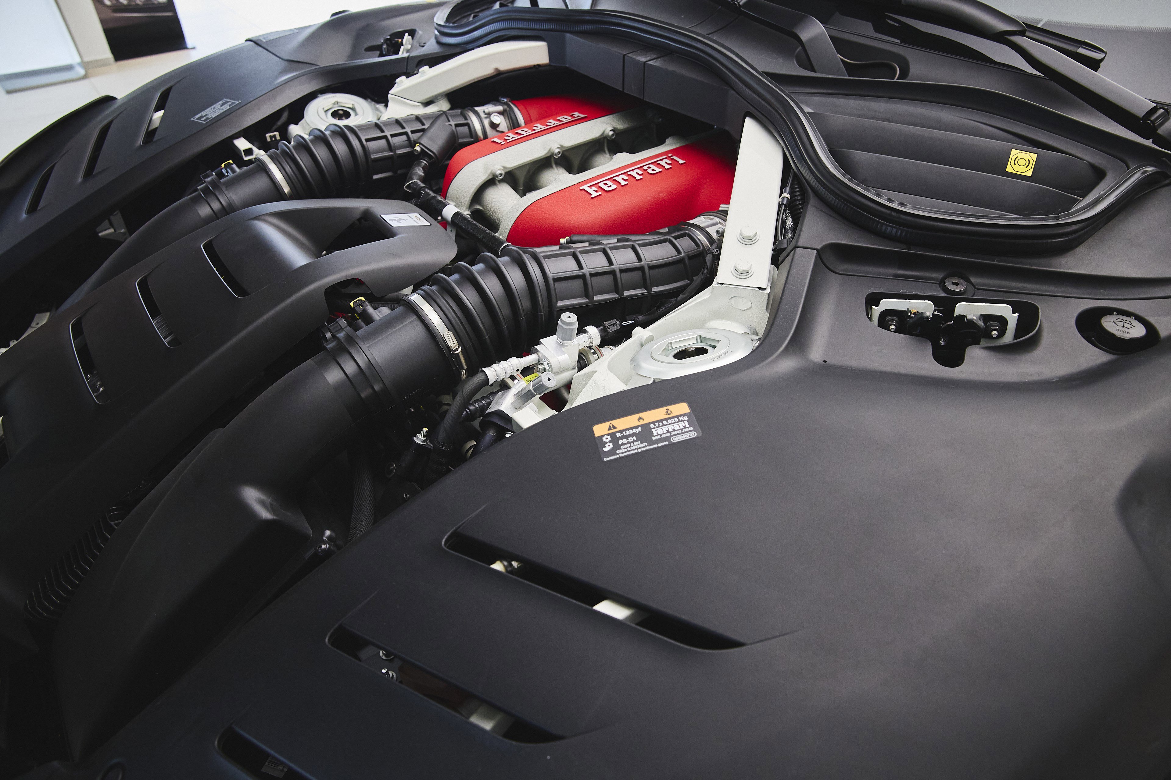 Used 2025 Ferrari Purosangue image 15