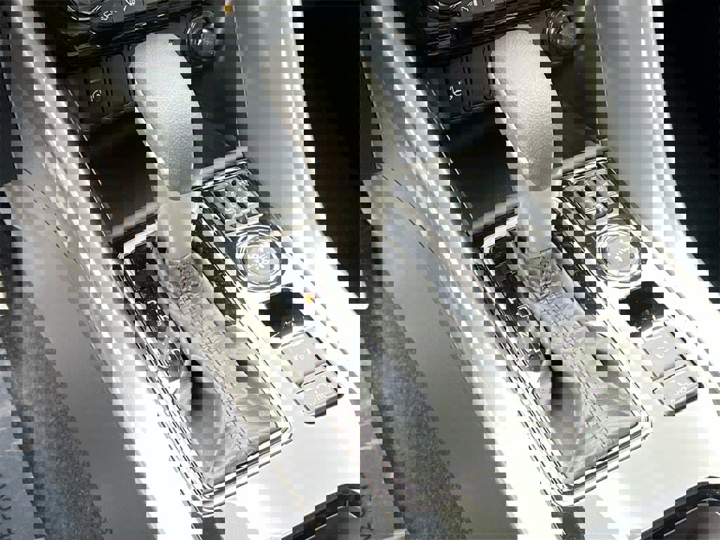 New 2026 Mitsubishi Eclipse Cross Black Edition image 15