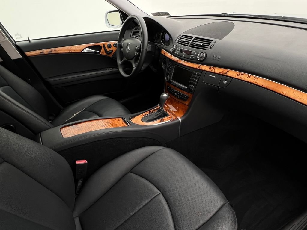Used 2008 Mercedes-Benz E 350 4MATIC Sedan image 14