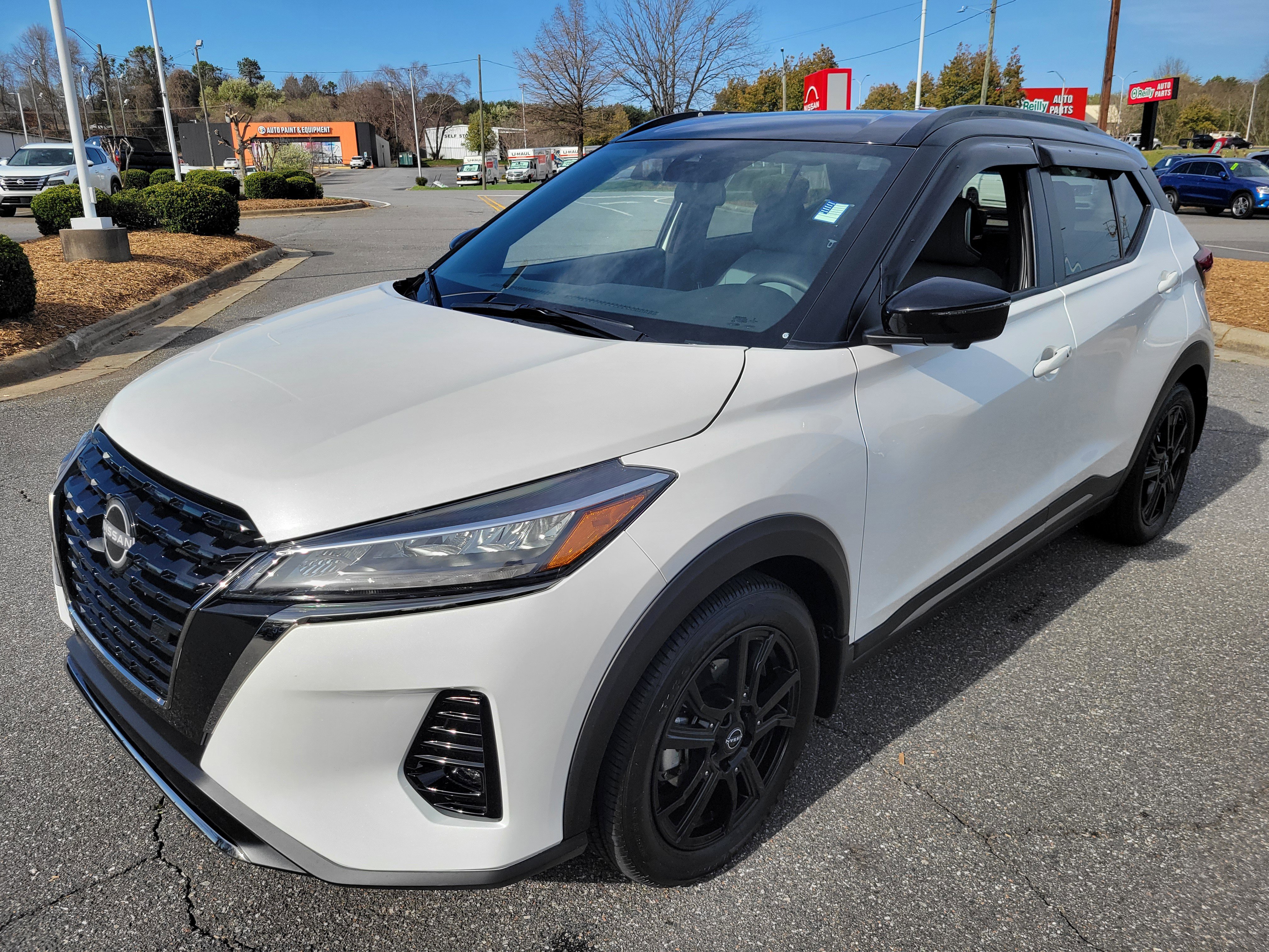 Certified 2023 Nissan Kicks SR w/ SR Premium Package image 1