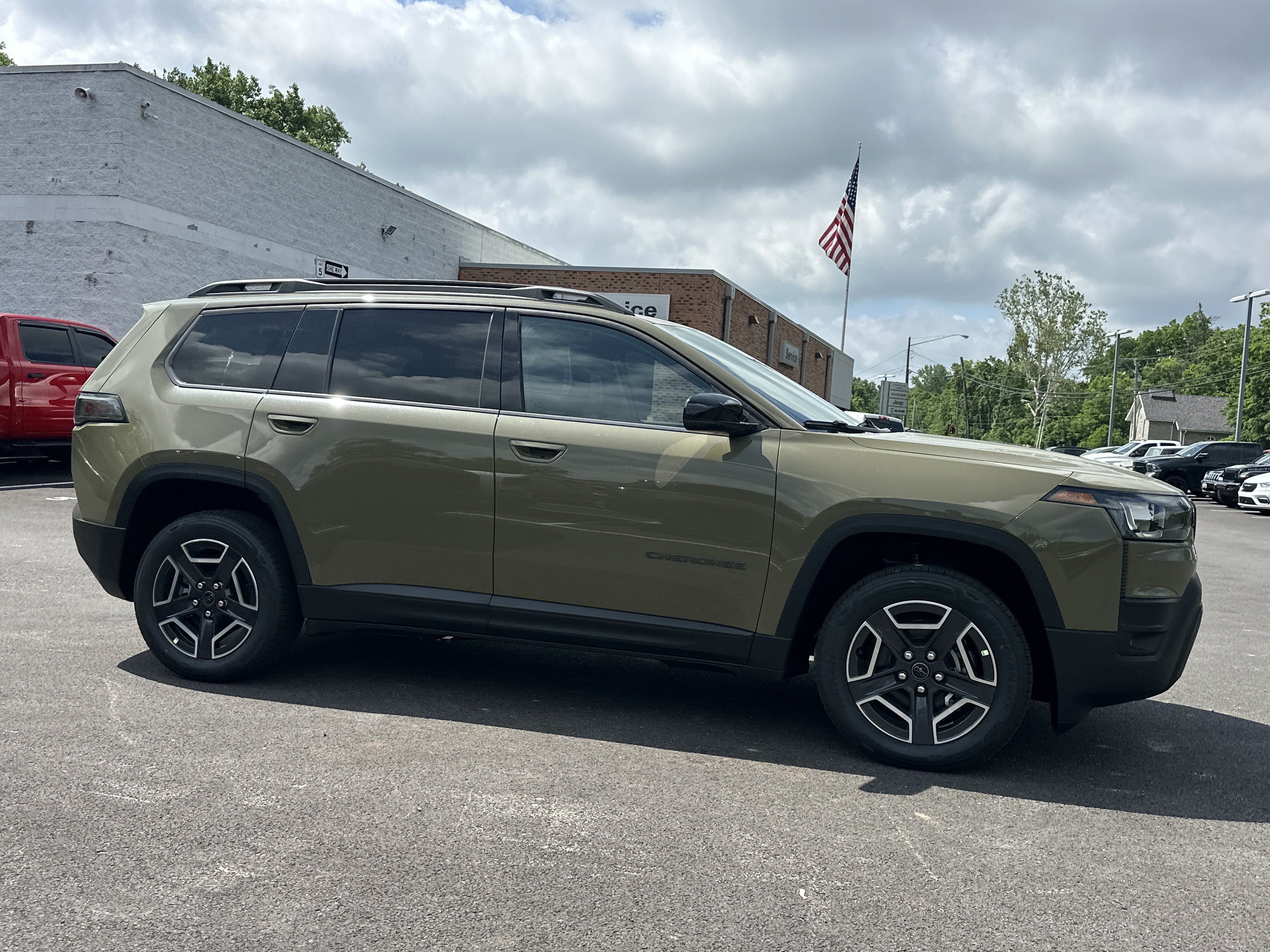 New 2026 Jeep Cherokee Limited AWD/4WD image 17