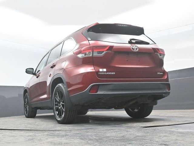 Used 2019 Toyota Highlander SE AWD/4WD image 23