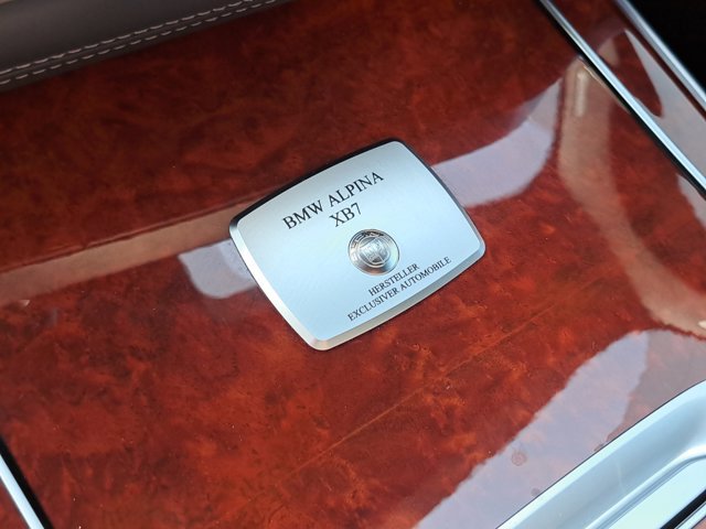 Used 2023 BMW ALPINA XB7 image 29