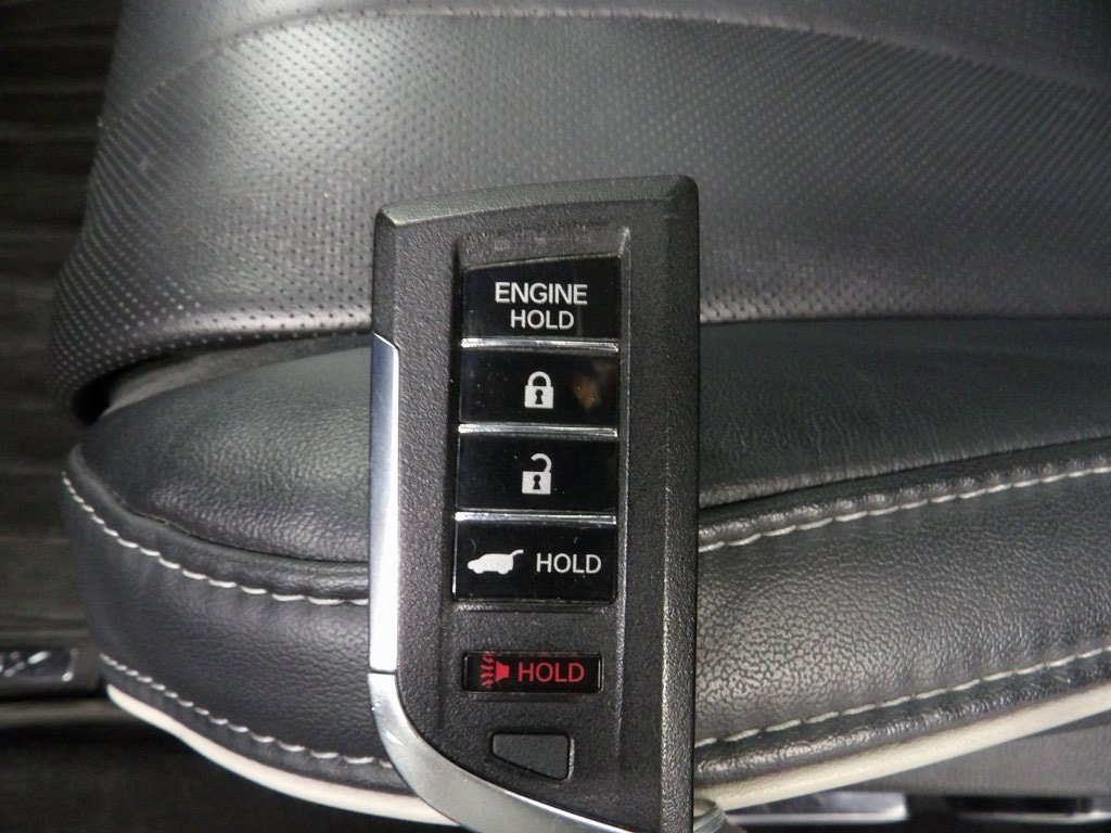 Used 2023 Acura MDX SH-AWD w/ Advance Package image 60