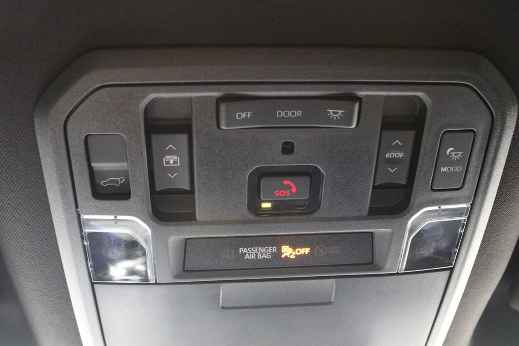 Certified 2023 Toyota Sequoia Platinum AWD/4WD image 34