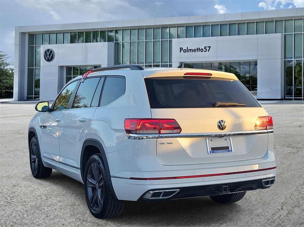 Used 2021 Volkswagen Atlas SE w/ Towing Package image 4