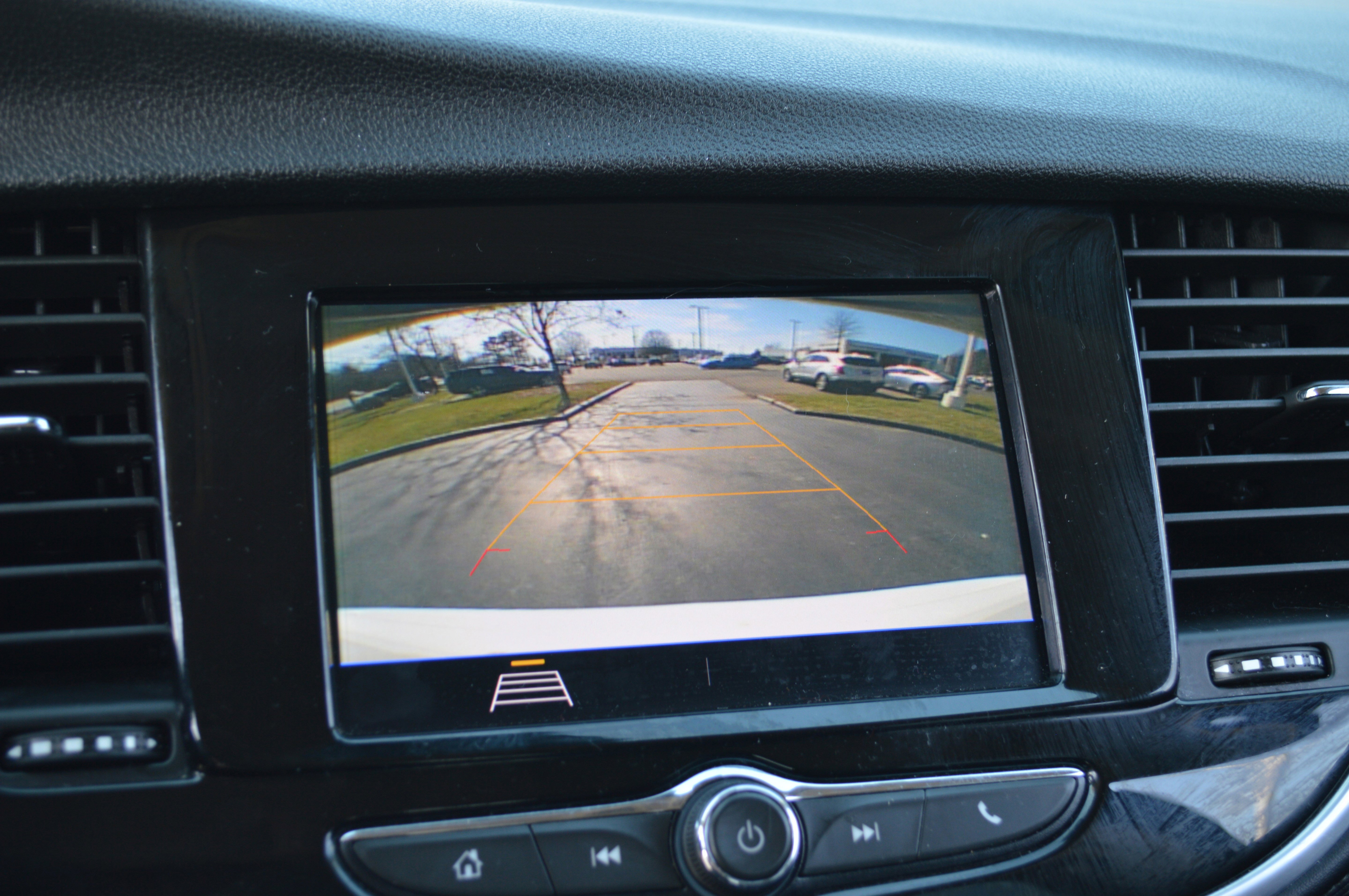 Used 2022 Buick Encore Preferred w/ Safety Package image 20